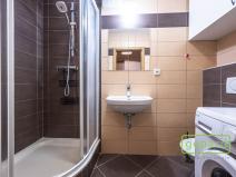 Pronájem bytu 1+kk, Praha - Kolovraty, Meduňková, 36 m2
