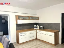 Prodej rodinného domu, Valeč - Velký Hlavákov, 298 m2