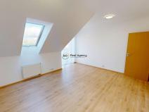 Pronájem bytu 2+kk, Strančice, Náměstí Emila Kolbena, 73 m2