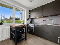 Prodej bytu 2+kk, Jince, Zborovská, 50 m2