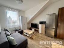 Pronájem bytu 2+kk, Plzeň - Jižní Předměstí, Politických vězňů, 38 m2