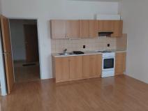 Prodej bytu 3+kk, Besednice, Náměstí, 67 m2