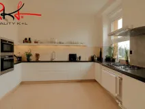 Prodej bytu 3+1, Veltrusy, Komenského, 65 m2