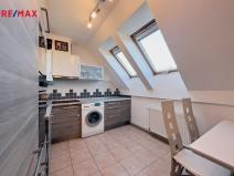 Prodej bytu 2+kk, Nupaky, U Školky, 50 m2