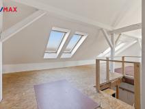 Prodej bytu 5+1, Karlovy Vary, Bulharská, 130 m2