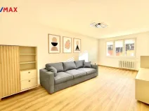 Pronájem bytu 2+1, Karlovy Vary, Krymská, 56 m2