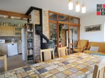 Prodej rodinného domu, Karlovice, 204 m2