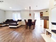 Pronájem rodinného domu, Králův Dvůr, Na Lucberku, 270 m2