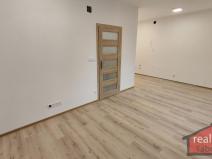 Prodej bytu 1+kk, Nupaky, Nupacká, 38 m2