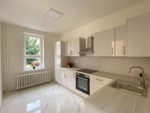 Pronájem bytu 3+1, Karlovy Vary, Koptova, 98 m2
