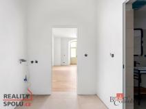 Prodej bytu 1+kk, Jince, Slavíkova, 47 m2
