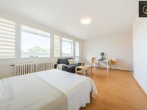 Prodej bytu 1+kk, Praha - Prosek, Lovosická, 33 m2