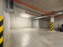 Pronájem garážového stání, Plzeň, Rubínová, 15 m2