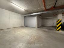 Pronájem garážového stání, Plzeň, Rubínová, 15 m2