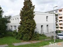 Pronájem komerční nemovitosti, Louny, Kosmonautů, 143 m2