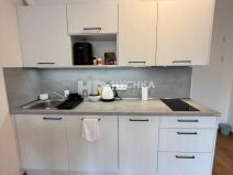 Pronájem bytu 1+kk, Praha - Třebonice, Thomasova, 32 m2