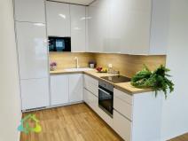 Prodej bytu 2+kk, Praha - Strašnice, Zvěřinova, 64 m2
