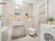 Pronájem bytu 1+kk, Praha - Modřany, Mezi vodami, 32 m2