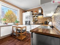 Prodej bytu 3+1, Ostrov, Lidická, 75 m2