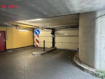 Pronájem garáže, Praha - Vysočany, Pod Harfou, 20 m2