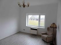 Pronájem bytu 1+1, Stará Paka, Tovární, 38 m2