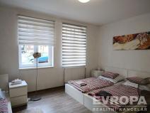 Prodej bytu 2+1, Nový Bor, Palackého náměstí, 66 m2