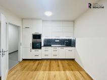 Pronájem bytu 2+kk, Praha - Břevnov, Radimova, 57 m2