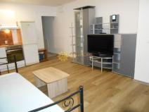 Pronájem bytu 1+kk, Hradec Králové - Svobodné Dvory, Bohdanečská, 25 m2