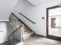 Pronájem bytu 1+kk, Praha - Horní Měcholupy, Mantovská, 40 m2