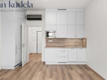 Pronájem bytu 1+kk, Brno, Komárovská, 33 m2