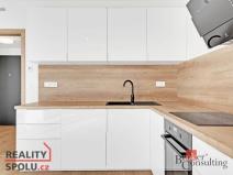 Pronájem bytu 2+kk, Praha - Vysočany, Kolbenova, 53 m2