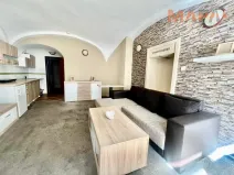 Pronájem bytu 1+kk, Chomutov, Revoluční, 29 m2