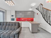 Prodej bytu 4+kk, Praha - Koloděje, Podzámecká, 125 m2