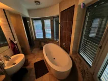 Prodej atypického bytu, Kroměříž, náměstí Míru, 178 m2