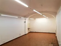 Pronájem obchodního prostoru, Slaný, Kynského, 30 m2