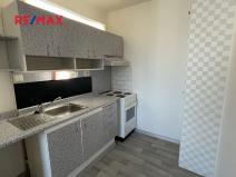 Pronájem bytu 1+kk, Kladno, Vít. Nezvala, 33 m2