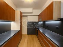 Pronájem bytu 3+1, Praha - Nové Město, Ke Karlovu, 90 m2