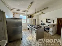 Pronájem restaurace, Plzeň - Doudlevce, Srázná, 90 m2