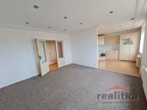 Pronájem bytu 1+1, Opava, Bílovecká, 38 m2