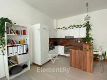 Pronájem bytu 2+kk, Hradec Králové, Komenského, 65 m2