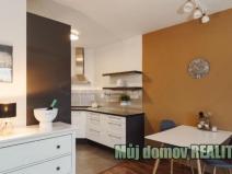 Pronájem bytu 2+kk, Praha - Malešice, Malešická, 54 m2