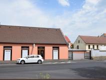 Pronájem obchodního prostoru, Louny, Na Valích, 93 m2