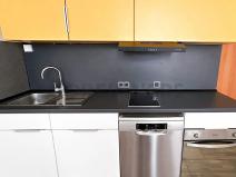 Pronájem bytu 2+kk, Praha - Smíchov, Staropramenná, 50 m2