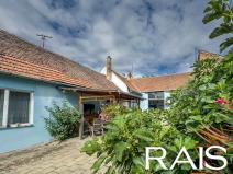 Prodej komerční nemovitosti, Hajany, 692 m2