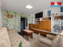 Prodej bytu 3+1, Jesenice, Školní, 55 m2