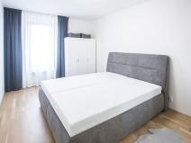 Pronájem bytu 2+kk, Praha - Karlín, Nekvasilova, 56 m2