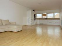 Pronájem bytu 2+kk, Jenštejn, Hradní, 74 m2