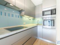 Pronájem bytu 2+kk, Praha, Zubrnická, 56 m2