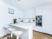 Pronájem rodinného domu, Přezletice, Školní, 120 m2