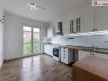 Pronájem bytu 2+1, Ostrov, S. K. Neumanna, 65 m2